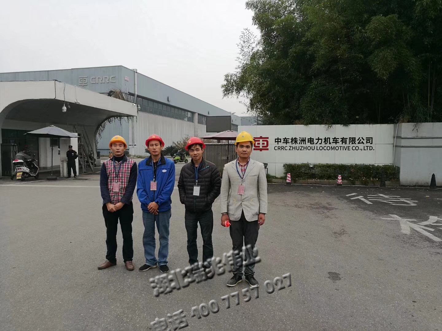 鋼結構廠房通風降溫方案、廠房車間通風降溫方案、大型工業風扇、物流倉儲大風扇、大吊扇、工業風扇、廠房車間降溫設備、廠房車間通風設備、車間溫控設備、工業大吊扇、工業大風扇、工業節能風扇、湖北瑞兆偉業通風降溫科技有限公司