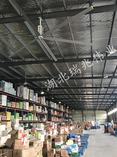 工業大風扇，工業大吊扇，高大空間用工業大風扇，物流倉庫用工業大風扇，鋼結構廠房用工業大風扇