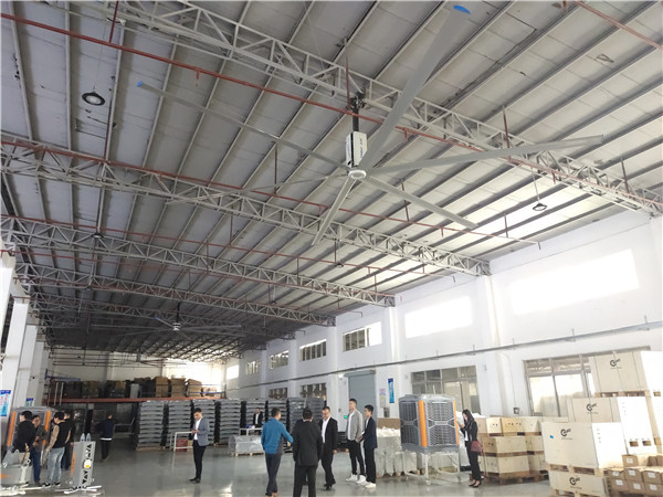 廠房想要改善空氣流通問題還得使用工業大風扇